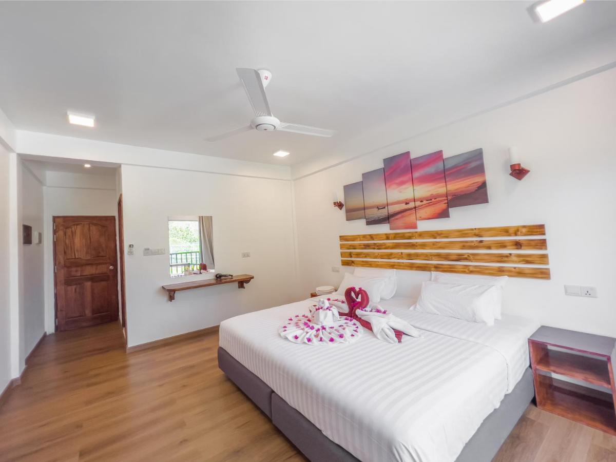 Summer Inn Thoddoo Luaran gambar