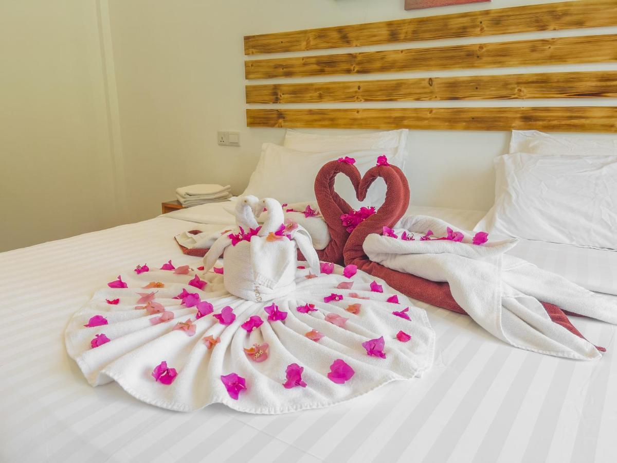 Summer Inn Thoddoo Luaran gambar