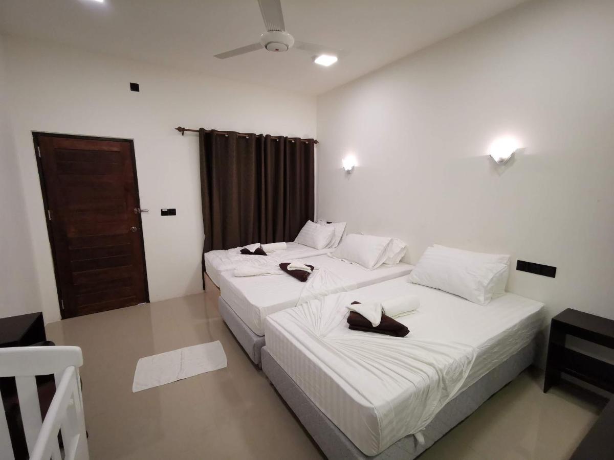 Summer Inn Thoddoo Luaran gambar
