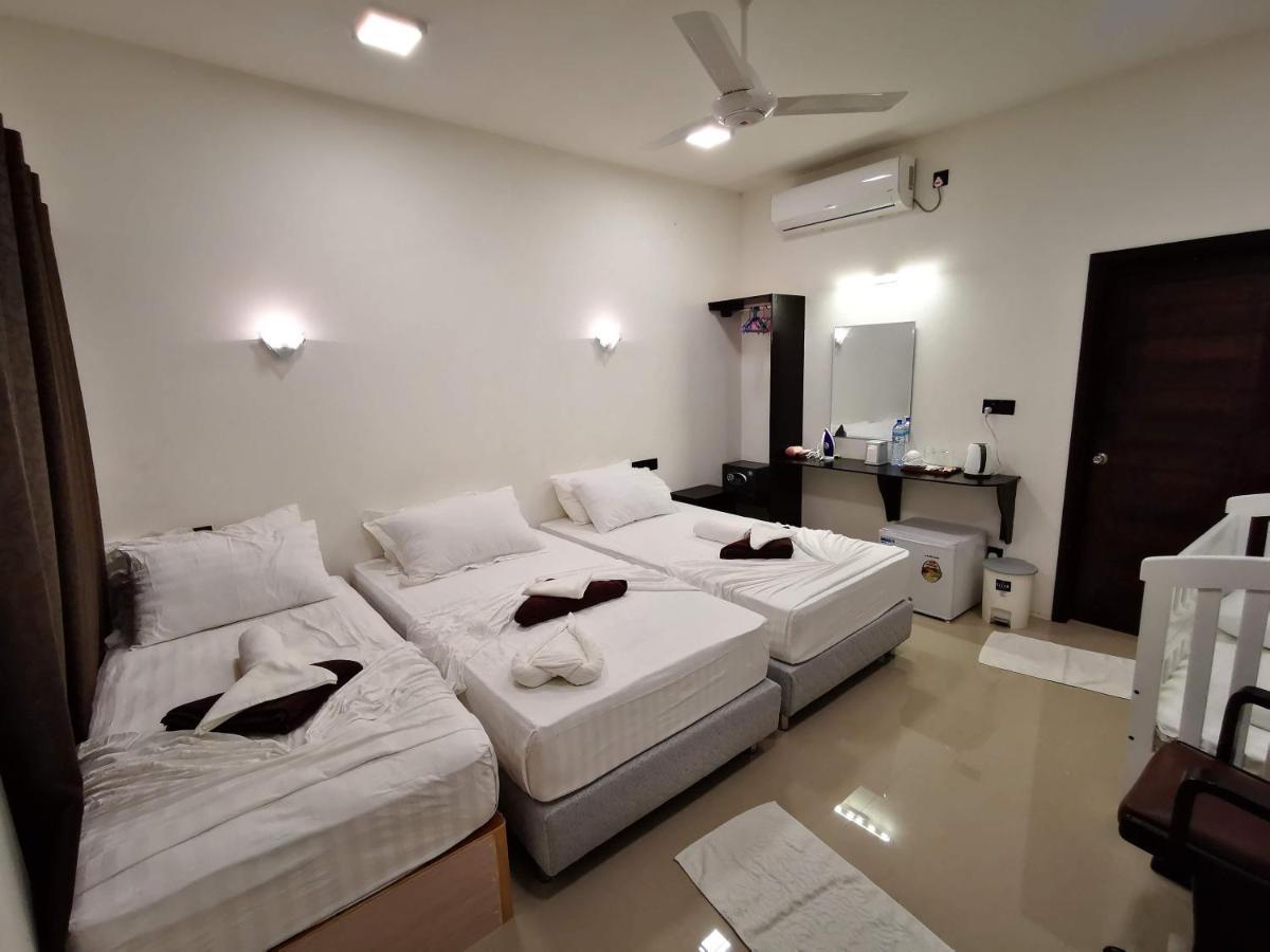 Summer Inn Thoddoo Luaran gambar